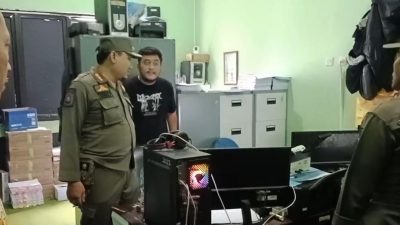 Tegakkan Perda KTR, Razia Gabungan di Cirebon Banjir Dukungan Warga