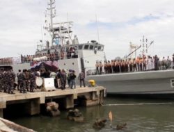 TNI AL Selami Lokasi Karamnya KRI Gajah Mada di Laut Cirebon