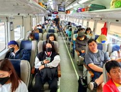 Angka Fantastis, 194 Ribu Penumpang Gunakan Kereta Api di Cirebon Saat Libur Nataru