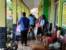 Gedung SDN 2 Gesik Kebanjiran, Kegiatan Belajar Mengajar Terganggu