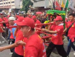 Meriah, Kirab Budaya Cap Go Meh di Cirebon