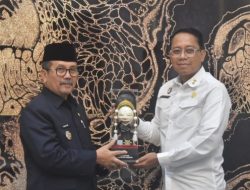Batik Cirebon Resmi Terlindungi, 67 Motif Batik Dapat Sertifikat Kekayaan Intelektual
