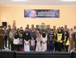 Berbagi Kebahagiaan Ramadan, Cirebon Power Bagikan 1.250 Bingkisan Lebaran