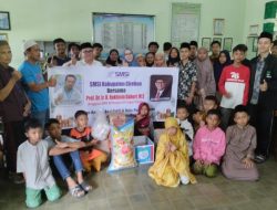 Prof. Rokhmin & SMSI Kab. Cirebon Beri Bantuan Bahan Makanan ke Anak-anak Panti Asuhan Budhi Asih