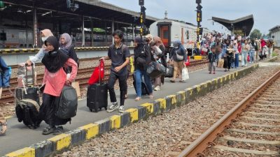 Kereta Api Makin Jadi Pilihan, Angkutan Penumpang di Daop 3 Cirebon Tembus 668 Ribu