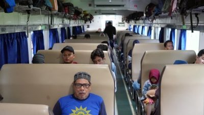 Naik Kereta Gak Bikin Kantong Jebol! KA Airlangga & Bengawan Makin Diminati, Tiket Mulai Rp 49 Ribu Aja