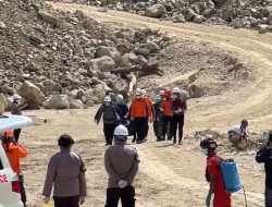 Senin Ini Ditemukan Lagi 2 Korban Longsor Gunung Kuda, Totalnya Menjadi 21 Orang Meninggal