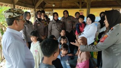 Anak-Anak Korban Longsor Gunung Kuda Diajak Healing Bareng Polwan Polresta Cirebon