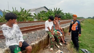 Jangan Iseng Bisa Bahaya, KAI Cirebon Kecam Aksi Vandalisme di Jalur Kereta