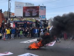 Tuntut Reformasi Polri, Ratusan Mahasiswa Turun ke Jalan Lakukan Aksi Demonstrasi