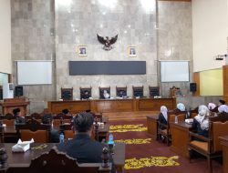 DPRD Kabupaten Cirebon Gelar Rapat Paripurna Perdana, Pascaperusakan dan Penjarahan