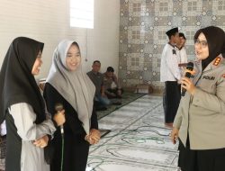 Kapolresta Cirebon Kunjungi Ponpes Manbaul Falah Babakan Ciwaringin, Para Santri Diingatkan Fokus Belajar