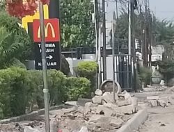 Perbaikan Trotoar dan Drainase Jalan Kartini Kota Cirebon Berjalan Lamban, Harus Selesai 14 Desember 2025