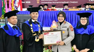 Kombes Sumarni Diberi Penghargaan Tokoh Teladan Peduli Generasi Muda oleh Universitas Muhammadiyah Cirebon