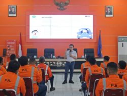 KAI Daop 3 Cirebon Tingkatkan Skill 150 Orang Penjaga Pintu Perlintasan Kereta Api