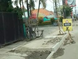 Dikejar Waktu, Proyek Trotoar dan Drainase Jalan Kartini Cirebon Bernilai Rp 4,1 Miliar Harus Selesai 14 Desember 2025