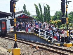 Daop 3 Cirebon Manjakan Penumpang, Beri Diskon 25 Persen Tiket Kereta Api Nataru 2025/2026