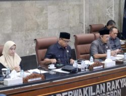 Fraksi-fraksi DPRD Kota Cirebon Sampaikan Pemandangan Umum atas Raperda APBD Tahun Anggaran 2026