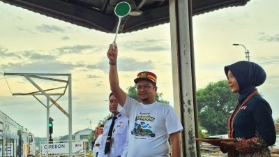 KAI Daop 3 Cirebon Luncurkan KA Ranggajati dengan Kereta Stainless Steel New Generation