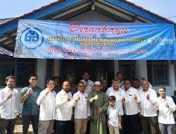 Gapensi Kabupaten Cirebon Bagi Sembako kepada 200 Warga Cikuya dan Babakan Sumber, Santuni 100 Anak Yatim