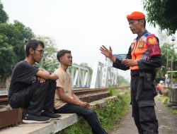 KAI Daop 3 Cirebon Imbau Jangan Melakukan Pelemparan pada Kereta Api, Muhibbuddin: Berbahaya bagi Penumpang