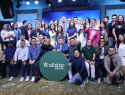 Panji Pragiwaksono Bicara Personal Branding & Public Speaking di Komunitas Allstar Miracle Manulife