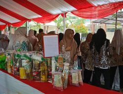 Dinas Perdagangan dan Perindustrian Kabupaten Cirebon Gelar Bazar Murah, Kaum Ibu Langsung Memburu
