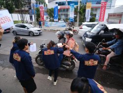 Versus Gelar Takjil On The Beat, Bagikan 250 Kotak Makanan Gratis untuk Buka Puasa