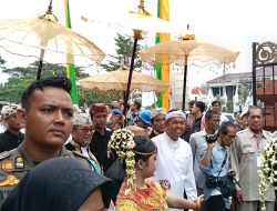 Gubernur Jabar Hadiri Peringatan Hari Jadi ke-544 Kabupaten Cirebon, Warga Berteriak “Bapa Aing”….”Pak KDM”