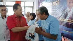 Prof. Rokhmin Salurkan 500 Paket Makanan Olahan Ikan ke Ratusan Santri Ponpes Qur’an dan Warga Kayuwalang