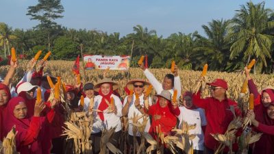 Hadiri Panen Jagung dan Ikan di Lampung, Prof. Rokhmin: PDI Perjuangan Ingin Wujudkan Kedaulatan Pangan