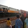 Mobilitas Makin Padat saat Liburan Sekolah, KAI Daop 3 Cirebon Ingatkan Warga tidak Bermain di Jalur Kereta Api