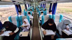 KAI Daop 3 Cirebon Gelar Ngaji di Kereta Bersama Anak Yatim