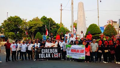 Di Tugu Proklamasi Alun-alun Kejaksan, Para Pemuda Cirebon Teriakan Penolakan LGBT