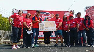 Ratusan Ibu Ikuti Senam Bersama “Jalur Pemuda” yang Digelar Telkomsel & Dispora Kab. Cirebon