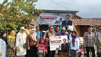Dapat Bantuan Traktor Roda 2, Petani Kota Cirebon : Terima Kasih Prof. Rokhmin dan Menteri Amran